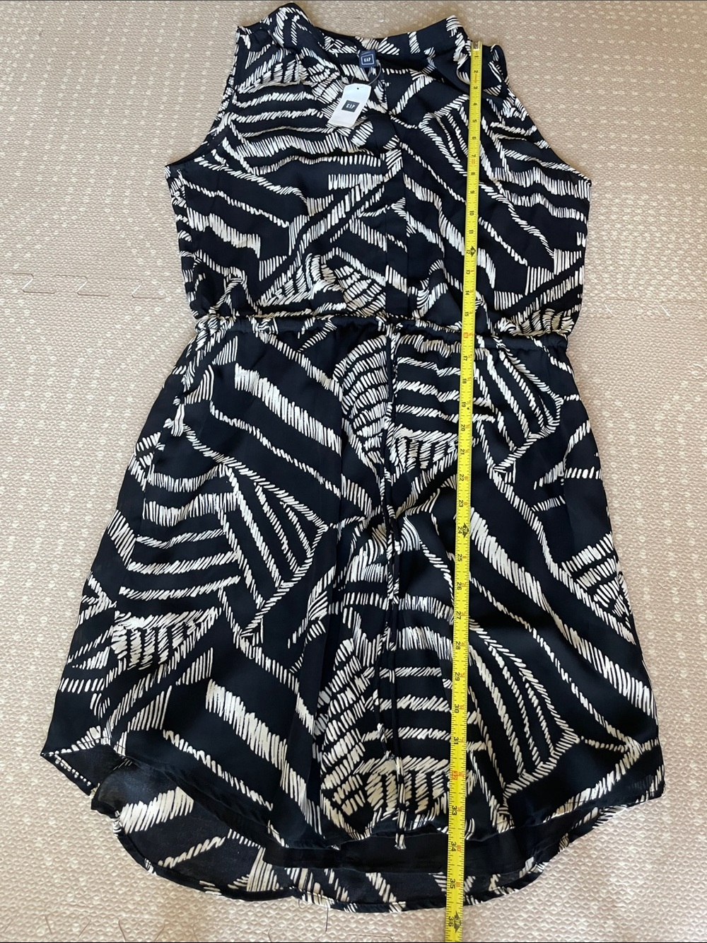 GAP Black and White Patterned Sleeveless Dress Fully Lined Size Medium Tall NWT - Picture 5 of 8